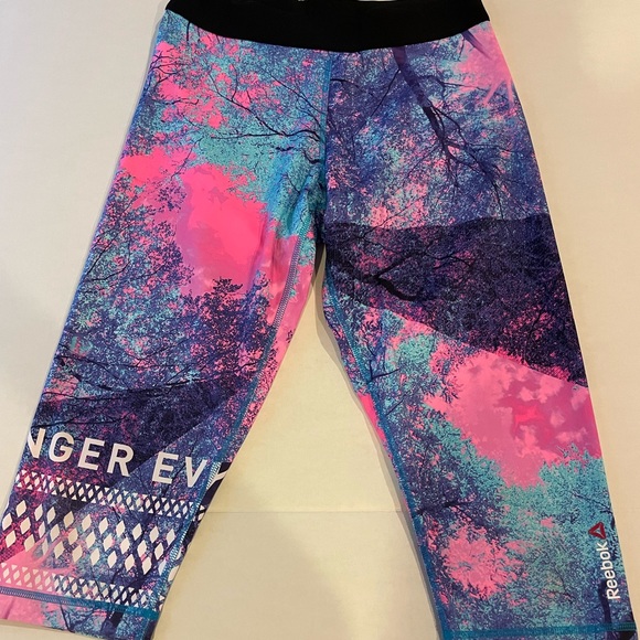 Reebok Pants - Reebok LES MILLS Womens Reebok One Series Crossfit Tree Capri - Size Small